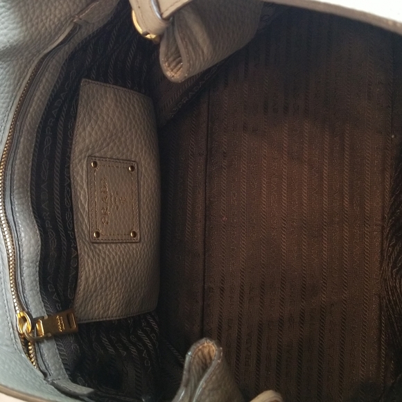 Prada - Picture 5 of 8